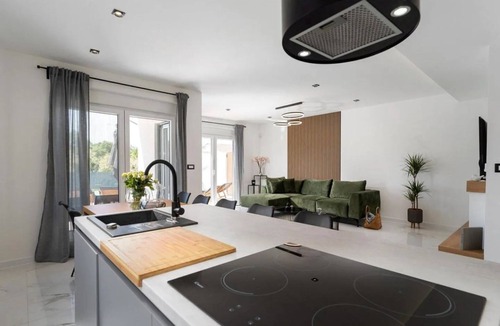 Nova Vas Villa | Luxury villa for 7 persons with pool, sauna and panoramic sea view