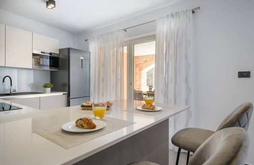 Jursici Villa | Luxury Villa Grande