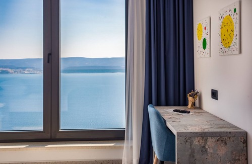 Celina Villa | Luxury Villa Gust with sea view, pool, hot tub, cinema and vine bar