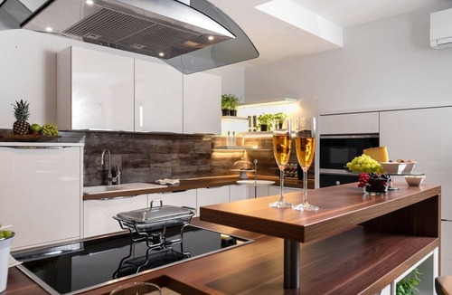 Stanici Villa | Luxury Villa Happiness Omis with Pool, Gym & Sauna