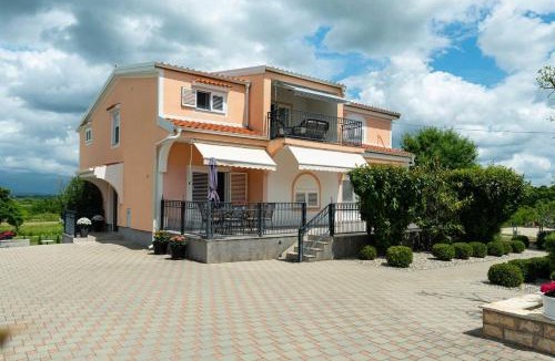 Suhovare Villa | Luxury Villa Maria with large pool