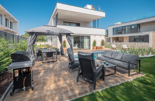 Funtana Villa | Luxury Villa Moonstone with Pool