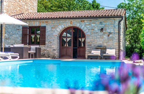 Gradisce Villa | Luxury Villa Murva with Game Room, BBQ, Private Pool, Beautiful Garden and Sauna, Jacuzzi