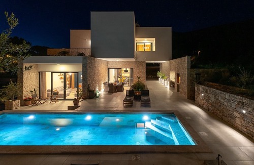 Podstrana Villa | Luxury Villa Praska with 3 en-suite bedrooms, Finnish Sauna, private pool