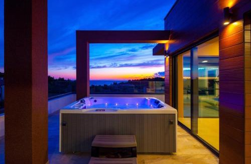 Premantura Villa | Luxury Villa ReMi near Medulin with wellness and sea view