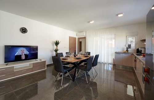 Arbanija Apartment | Luxury Villa Residence Zupanovic Trogir