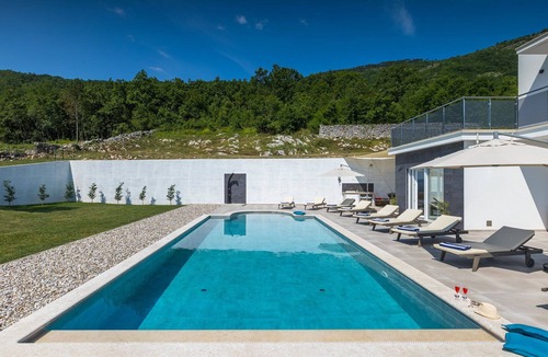 Brsec Villa | Luxury Villa Sunset Sailor with Pool