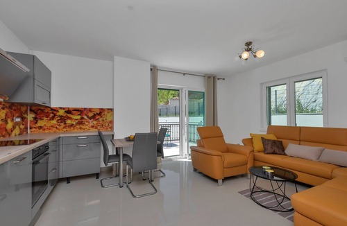 Lovrec House | Luxury villa with a swimming pool Studenci, Zagora (K-18483)