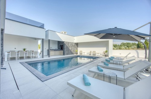 Zaton House | Luxury villa with a swimming pool Zaton, Zadar (K-23511)