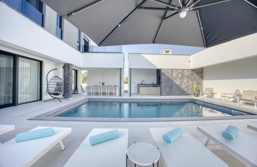 Zaton House | Luxury villa with a swimming pool Zaton, Zadar (K-23511)