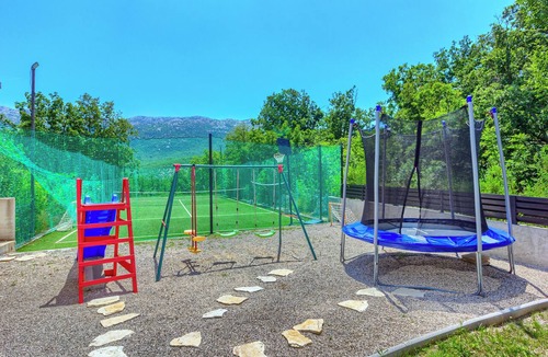 Dugopolje Villa | Luxury villa with heated pool & spa near Split