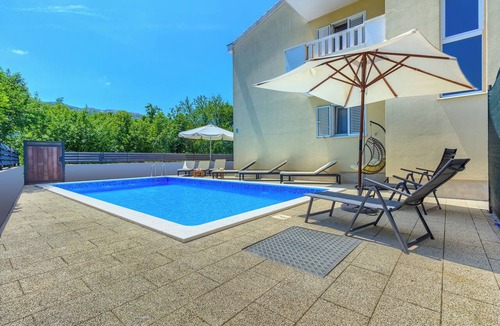 Dugopolje Villa | Luxury villa with heated pool & spa near Split