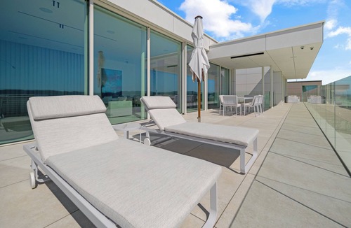 Ugljan Villa | Luxury villa with pool at seaside resort