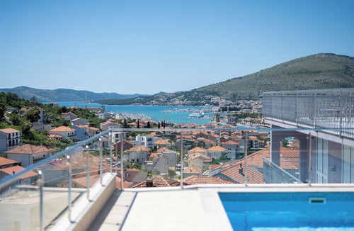 Trogir Villa | Luxury villa with rooftop pool & jacuzzi