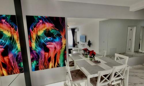 Satu Mare Apartment | Magic Mirror
