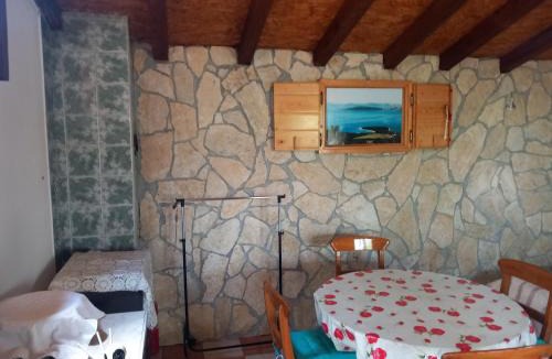 Nevidane House | Magunja