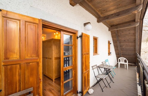Bovec Ski Chalet | Mala Vas Chalet in Bovec is a spacious 6-bedroom apartment sleeping up to 12.