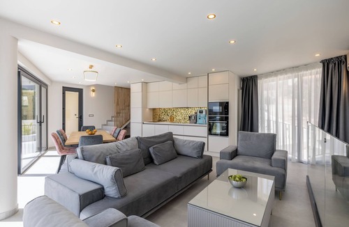 Vinisce Villa | Mar Escape Designer Villa Croatia w/Sea Views, Private Pool, 4 En-Suite Bedrooms