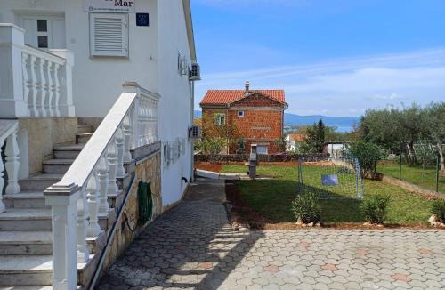 Sveti Vid-Miholjice Apartment | Mar&Mar