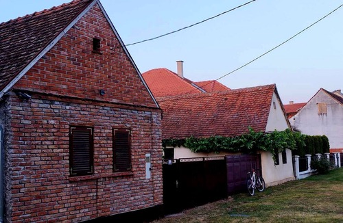 Staro Petrovo Selo Cottage | Marvelous 2-bedroom cottage in Staro Petrovo Selo