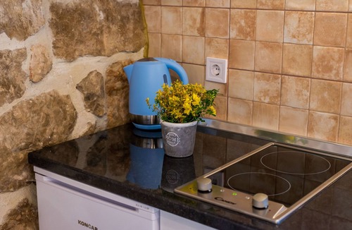 Molunat Apartment | Mata Family Apartments - One Bedroom Apartment with Terrace and Sea View
