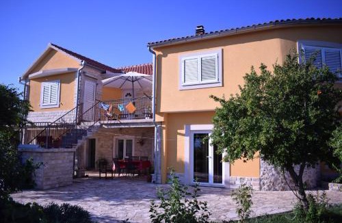 Sibenik House | Matanovi dvori-Krka National Park