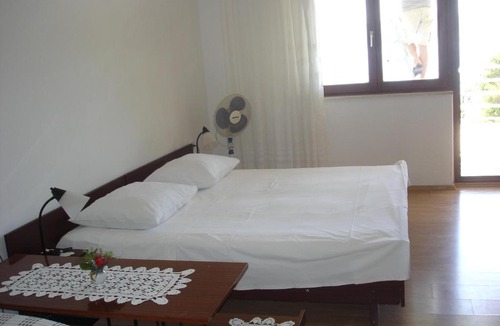 Lokva Rogoznica Apartment | Mate i Dinka