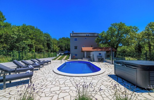 Tribalj House | Mediterranean villa with 5 bedrooms, pool and large outdoor area