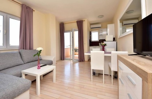 Dinjiska Apartment | Melandura by Interhome