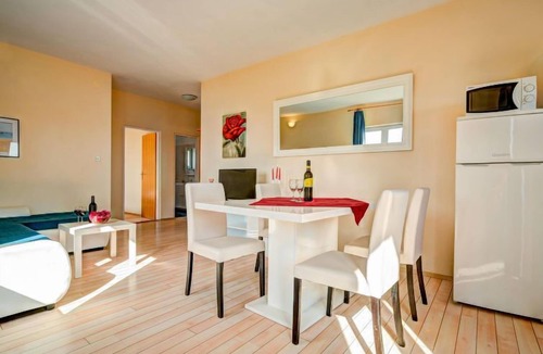 Dinjiska House | Melandura by Interhome