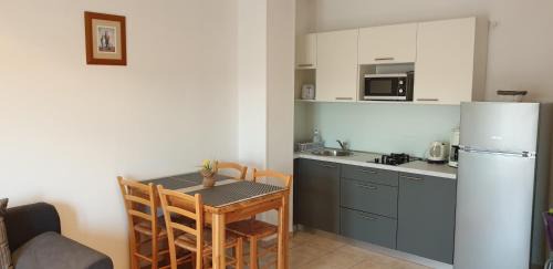 Vintijan Apartment | Milos Apartment