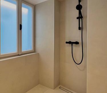Grad Apartment | Mimi's Place