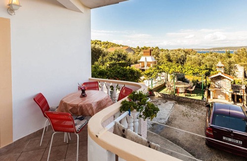 Kukljica Villa | MODERN 1 BED. APARTMENT/STUNING SEAVIEW VILLA IN CROATIA!