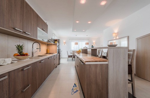 Debeljak Villa | Modern 4 BD villa with heated pool for up to 8 guests