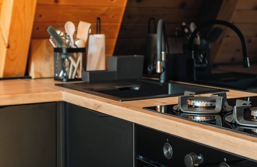 Topusko House | Modern A-frame home with jacuzzi in peaceful nature near Topusko.