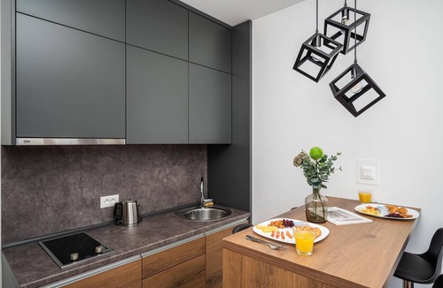 Old Town Apartment | Modern and Bright Duplex - Main Street