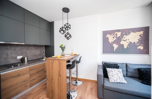 Old Town Apartment | Modern and Bright Duplex - Main Street