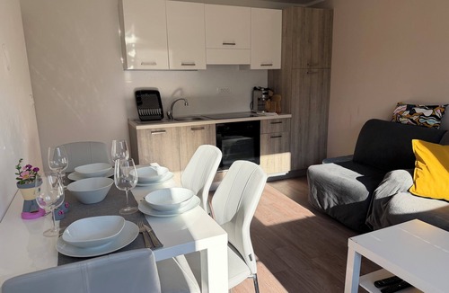 Bled Apartment | Modern apartma located in a quiet street, located near the lake.