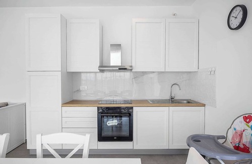 Banjol Apartment | Modern apartment, 300m from the beach