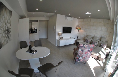Bidol Apartment | Modern apartment Matutu