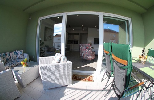 Bidol Apartment | Modern apartment Matutu