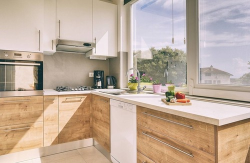 Liznjan Apartment | Modern apartment with BBQ, sea view, WiFi