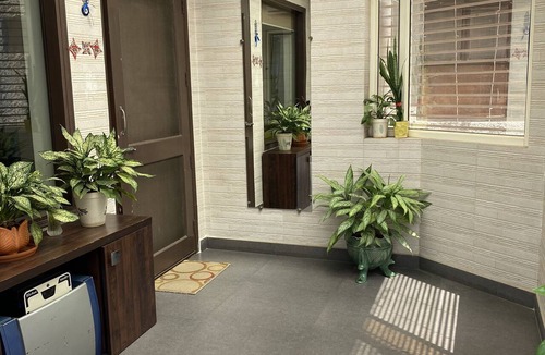 South West Apartment | Modern&Cozy Apartment| Private entrance| Furnished
