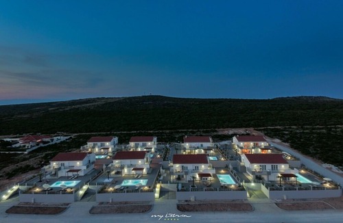 Debeljak Villa | Modern family villa with pool near Zadar