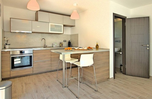 Crveni Vrh Villa | Modern holiday home set on its own enclosed property only 100 m from the beach
