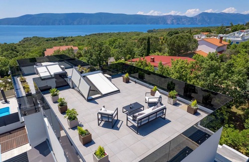 Pinezici House | Modern Holiday House Jadranka With Pool, Pinezići, Croatia