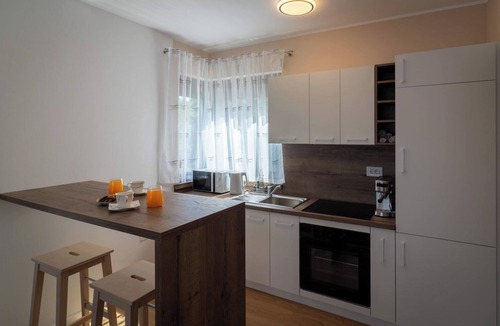 Varazdin House | Modern home in vineyards with shared sauna