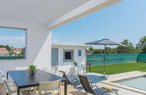 Porec Cabin | Modern luxurious villa for 8- 10 people with private swimming pool near Porec