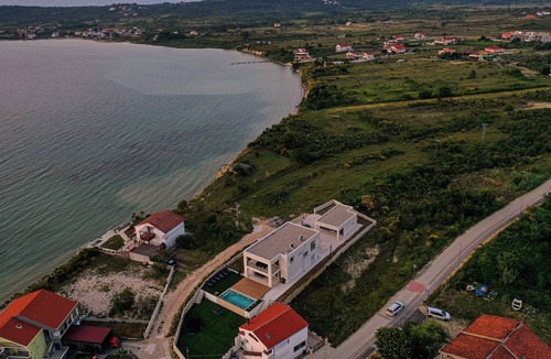 Ljubac Villa | Modern & minimalistic 4-bedroom villa with lots of attractions