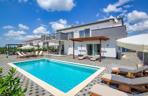 Debeljak Villa | Modern new villa with pool near Zadar